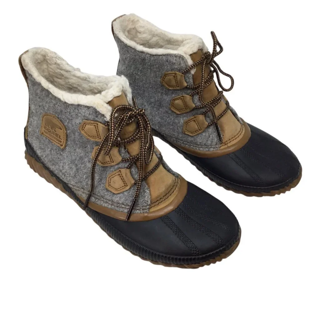 Sorel Boots Out n About Winter Duck Felt Lace Up Women's 9.5 NL3150-052 Faux Fur